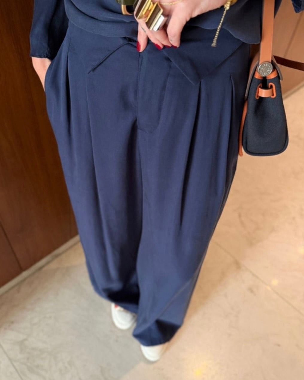 Kayık Yaka , Premium Tencel , Lacivert Takım
