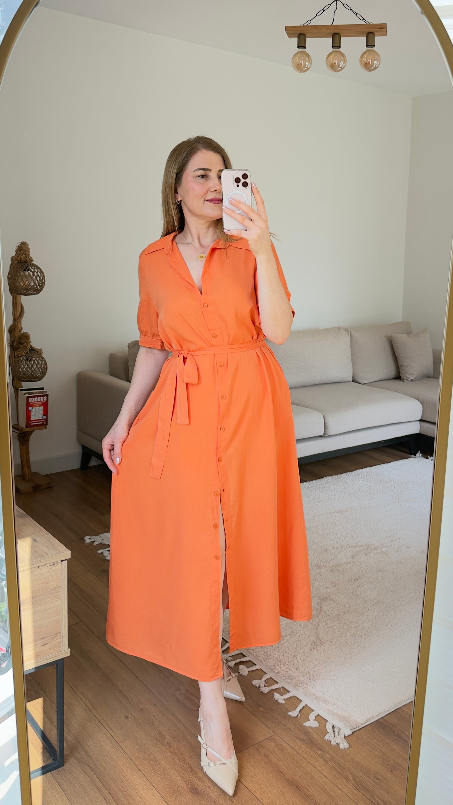 Turuncu Kuşaklı Gömlek Elbise