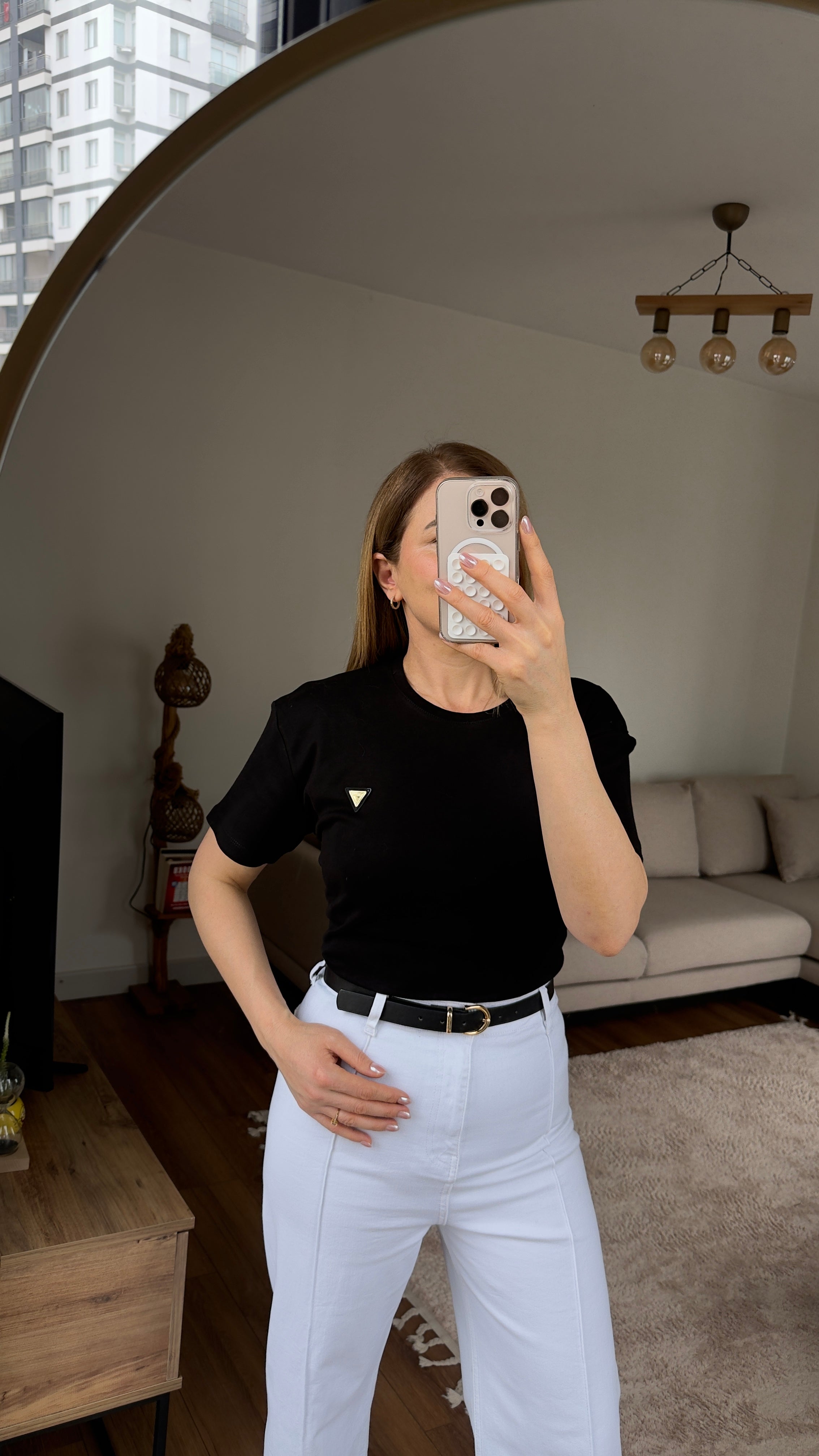 Minimal Baskılı Siyah Basic Tişört