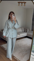 Mint yeşili,toka detaylı takım