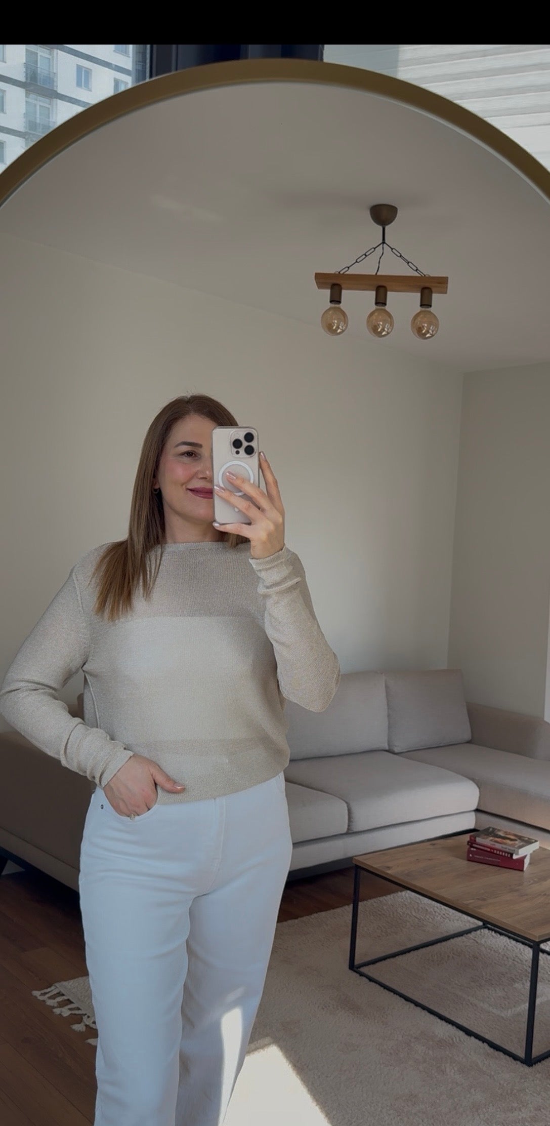 İnci detaylı sırt dekolteli bluz