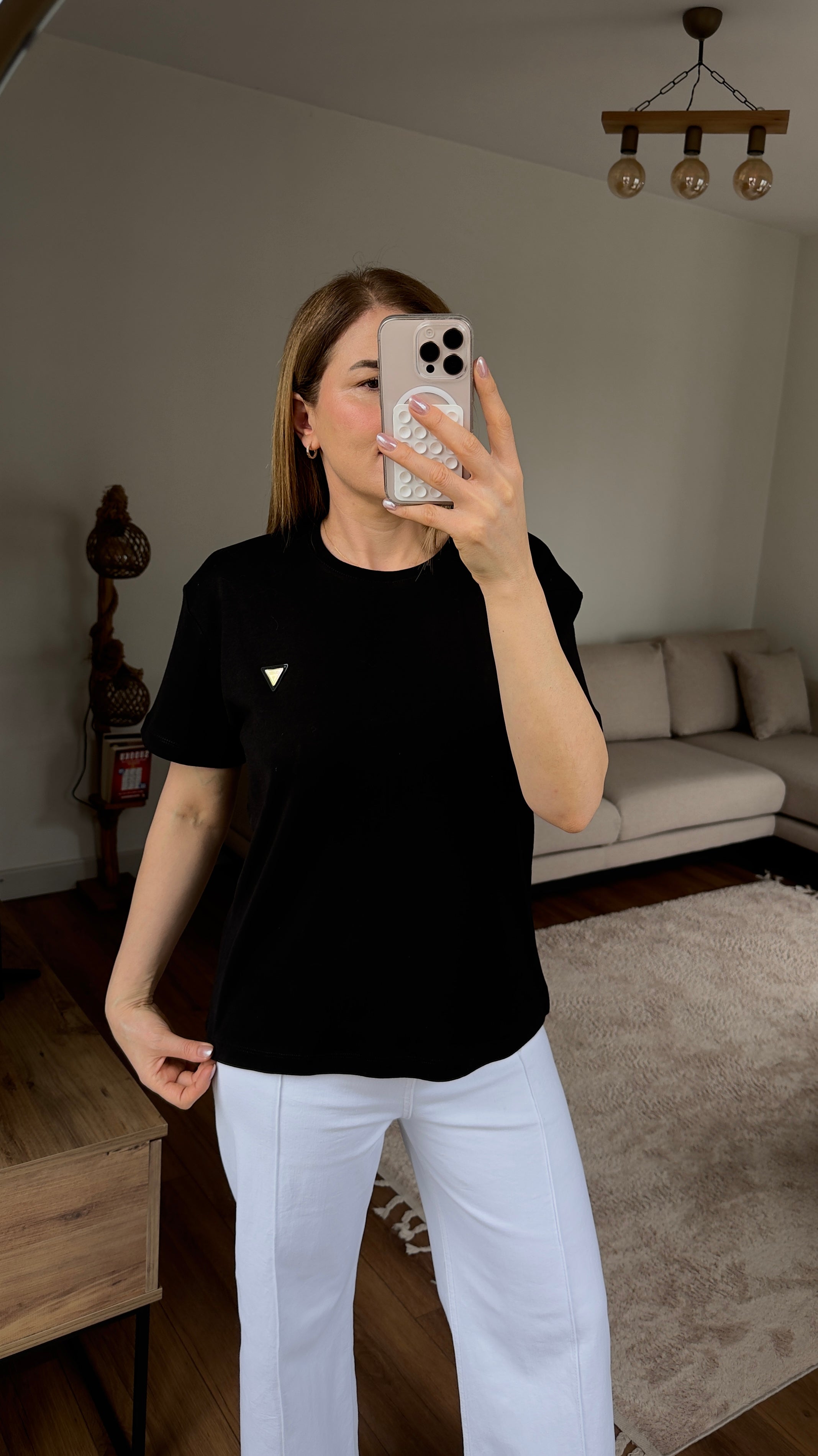 Minimal Baskılı Siyah Basic Tişört