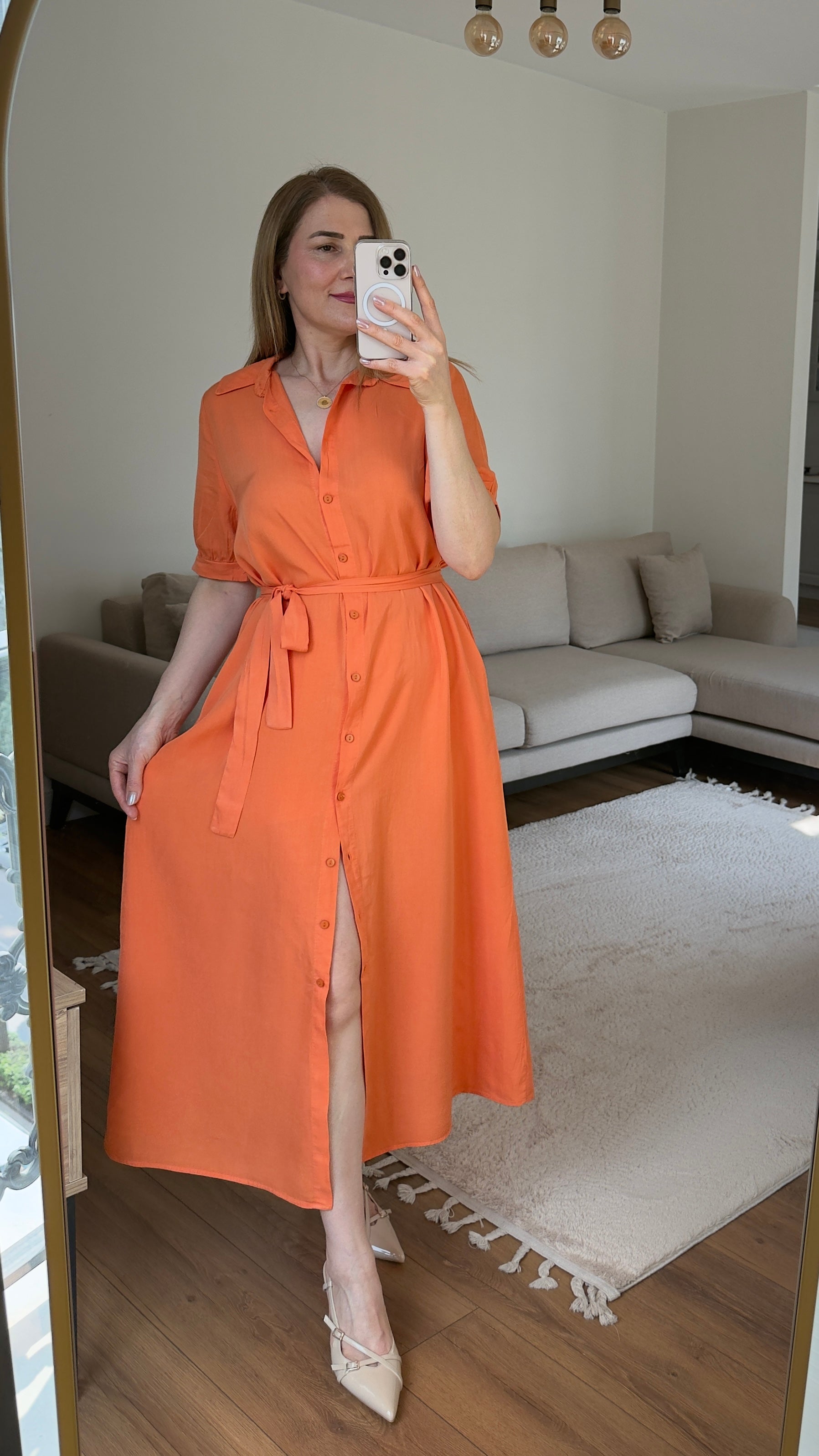 Turuncu Kuşaklı Gömlek Elbise