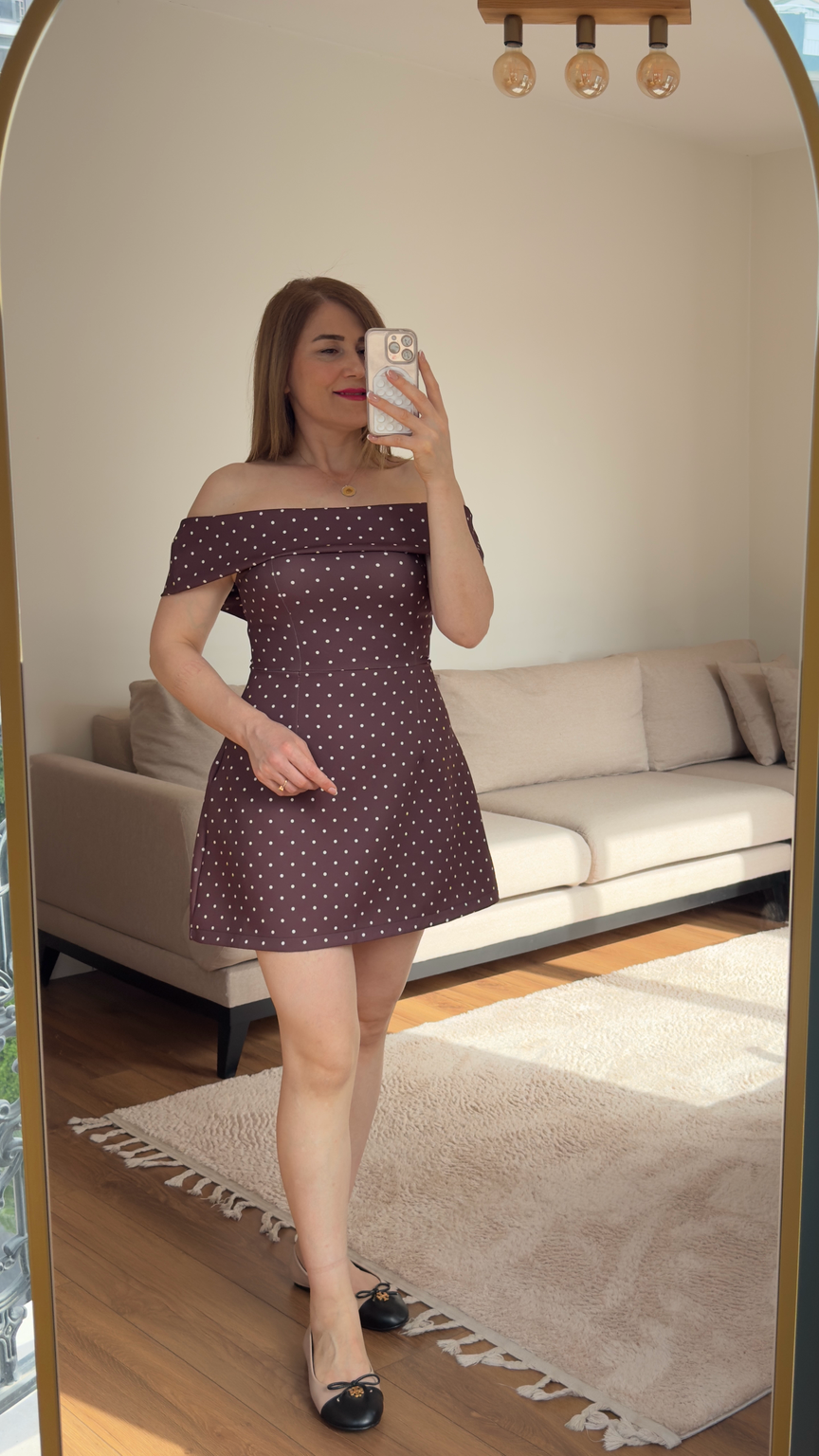 Audrey Omuz Detaylı Elbise